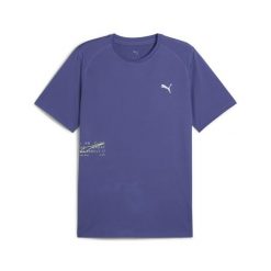 Koszulka z siateczki Puma Graphic. Niebieskie t-shirty sportowe męskie Puma, m, bez ramiączek, do biegania. Za 121.99 zł.