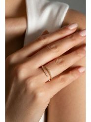 Lodie Silver Srebrny pierścionek z cyrkoniami rozmiar: onesize. Szare pierścionki damskie Lodie Silver, z cyrkonią, srebrne. Za 43.99 zł.