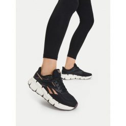 Buty na siłownię Reebok. Czarne buty sportowe na co dzień damskie Reebok, na fitness i siłownię. Za 369.99 zł.