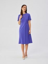 Stylove Sukienka w kolorze fioletowym rozmiar: M. Różowe sukienki damskie Stylove, na co dzień, m, bez wzorów, bez kołnierzyka, bez ramiączek, midi, proste. Za 297.97 zł.