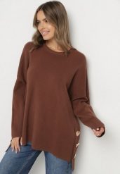 Brązowy Sweter z Wiskozą Ozdobiony Guzikami Alavire. Brązowe swetry klasyczne damskie Born2be, z jeansu, bez kołnierzyka. Za 149.99 zł.