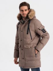 Kurtka męska parka zimowa - jasnobrązowa V6 - Rozmiar: M. Brązowe kurtki męskie Ombre Clothing, na zimę, m, z aplikacjami, z futra, bez kaptura. W wyprzedaży za 314.99 zł.