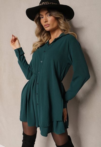 Ciemnozielona Koszulowa Sukienka o Asymetrycznym Rozkloszowanym Kroju z Gumką w Talii Eloriana. Zielone sukienki damskie Renee, na co dzień, bez wzorów, eleganckie, z asymetrycznym kołnierzem, bez ramiączek, mini, asymetryczne. Za 69.99 zł.