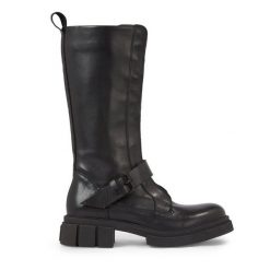 Kozaki Tommy Hilfiger. Czarne kozaki damskie Tommy Hilfiger, bez obcasa, na płaskiej podeszwie. Za 1,099.00 zł.