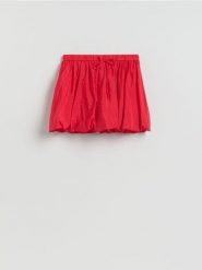 Spódnico-szorty z wiskozą - czerwony. Czerwone szorty damskie Reserved, bez wzorów, z tkaniny. Za 109.99 zł.