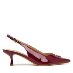 Czółenka Guess. Czerwone czółenka damskie Guess, z aplikacjami, bez obcasa. Za 544.99 zł.