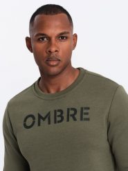 Klasyczna bluza męska dresowa z napisem – ciemnooliwkowa V2 OM-SSPS-0181 - XXL. Zielone bluzy bez kaptura męskie Ombre Clothing, l, z bawełny. Za 95.99 zł.