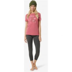 Koszulka SUPER.NATURAL W ROCK FLOWERS TEE. Czerwone topy sportowe damskie Super.natural, bez wzorów, bez ramiączek. Za 269.99 zł.