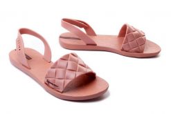 IPANEMA 26547 GO TREND FEM 20197 pink/pink, sandały damskie. Czerwone sandały damskie Ipanema, bez wzorów, bez obcasa. Za 50.00 zł.