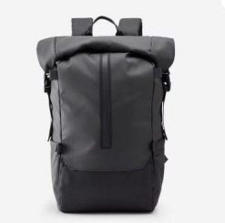 Wodoodporny plecak 30 l, czarny, z TPU – Wodoodporny plecak. Czarne plecaki damskie WATRFLAG, bez wzorów, z materiału, biznesowe. Za 399.00 zł.