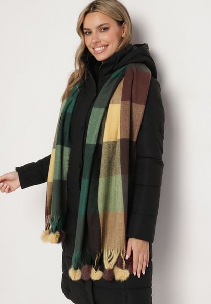 Zielony Prostokątny Szalik z Kolorowymi Pomponami Komo. Zielone szaliki i kominy damskie Born2be, bez wzorów, z bawełny. Za 44.99 zł.