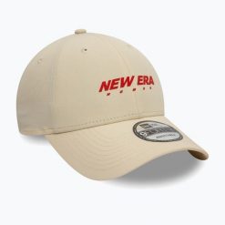 Czapka z daszkiem New Era NE Tech 9Forty. Brązowe czapki męskie New Era, bez wzorów. Za 129.99 zł.