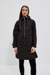 Parka z kapturem czarna. Czarne parki damskie MOODO, bez wzorów, z poliesteru. W wyprzedaży za 119.99 zł.
