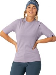 LaMunt Koszulka funkcyjna "Martine" w kolorze fioletowym rozmiar: 40. Różowe bluzki sportowe damskie LaMunt, z materiału, bez kołnierzyka, bez ramiączek. Za 165.99 zł.