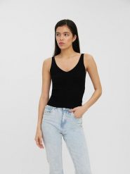 Vero Moda Top dzianinowy w kolorze czarnym rozmiar: XS. Czarne topy damskie Vero Moda, xs, bez wzorów, z dzianiny, bez kołnierzyka. Za 35.10 zł.
