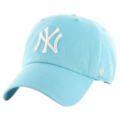 Czapka z daszkiem męska 47 New York Yankees Clean Up Cap. Czarne czapki męskie 47 Brand, bez wzorów, z bawełny, sportowe. Za 109.99 zł.