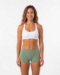 Damskie szorty z lycry Olive. Zielone szorty damskie KAIWAI, bez wzorów, z lycry, eleganckie. Za 160.00 zł.
