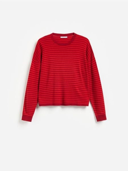 Sweter w paski - czerwony. Czerwone swetry klasyczne damskie Reserved, l, z dzianiny, bez kołnierzyka. Za 109.99 zł.
