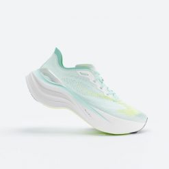 Buty do biegania męskie Kiprun KD900.2. Brązowe obuwie do biegania damskie KIPRUN. Za 499.99 zł.
