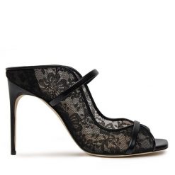 Klapki MALONE SOULIERS. Czarne klapki damskie MALONE SOULIERS, bez wzorów, bez obcasa. Za 2,249.00 zł.