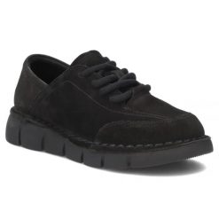 Skórzane półbuty damskie szerokie czarne Filippo DP8180/26. Czarne półbuty damskie Filippo, bez wzorów, ze skóry, bez obcasa. Za 219.99 zł.