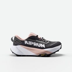 Buty do biegania w terenie damskie Kiprun Kipsummit Max. Czerwone obuwie do biegania damskie KIPRUN. W wyprzedaży za 499.99 zł.