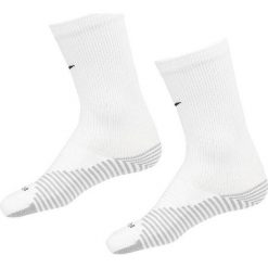 Skarpety sportowe uniseks Nike Dri-Fit Strike. Białe skarpetki damskie Nike, bez wzorów. Za 43.02 zł.