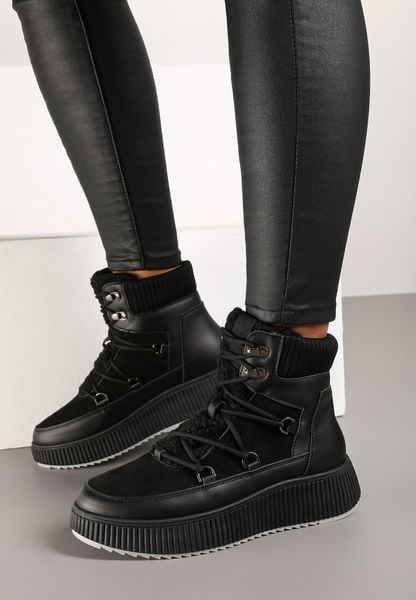 Czarne Śniegowce Trapery Vices na Płaskiej Podeszwie z Futerkiem w Stylu Baranka ze Sznurowaniem Temirits. Czarne śniegowce damskie Renee, z jeansu. Za 89.99 zł.