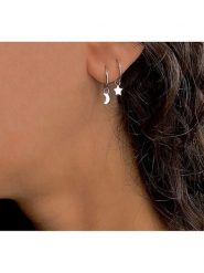 Les Petites Précieuses Srebrne kolczyki-kreole rozmiar: onesize. Szare kolczyki damskie Les Petites Précieuses, srebrne. Za 52.99 zł.