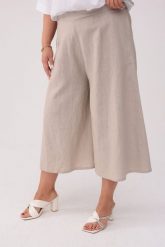 Spódnico-spodnie Lena - Swoboda i styl w lnianej odsłonie PLUS SIZE OVERSIZE XXL. Spodnie materiałowe damskie Moda Size Plus Iwanek, bez wzorów, ze lnu, eleganckie, plus size. W wyprzedaży za 139.90 zł.