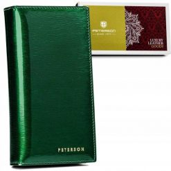 Portfel skórzany Peterson PTN 421431-SH zielony. Zielone portfele damskie Peterson, bez wzorów, ze skóry. Za 121.99 zł.