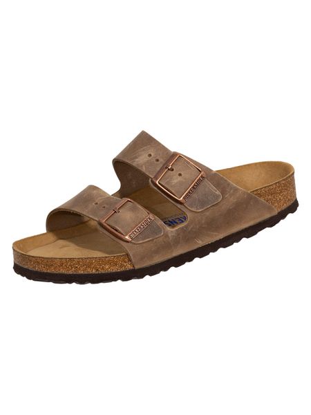 Unisex sandały Birkenstock Arizona Soft Footbed beżowe regular 0552811. Brązowe sandały męskie Birkenstock, z materiału, bez zapięcia. Za 439.00 zł.