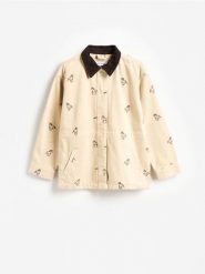 Jeansowa kurtka z haftem - beżowy. Brązowe kurtki damskie Reserved, l, bez wzorów, z bawełny, bez kaptura. Za 229.99 zł.
