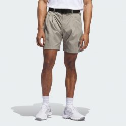 Szorty Go-to Pleated 7-inch. Brązowe szorty męskie Adidas, bez kołnierzyka. Za 349.00 zł.