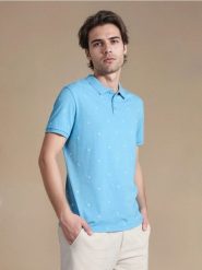 Koszulka polo z ozdobnym wzorem allover - niebieski. Niebieskie koszulki polo męskie Sinsay, l, bez wzorów, bez ramiączek. W wyprzedaży za 22.99 zł.