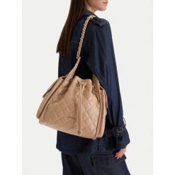 Torebka Badura. Brązowe torebki klasyczne damskie Badura, bez wzorów, bez dodatków. Za 299.99 zł.