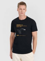 4F T-shirt regular z nadrukiem męski - czarny S. Czarne t-shirty męskie 4f, m, bez wzorów, z bawełny, bez kołnierzyka. Za 69.99 zł.
