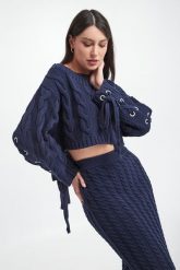 Sweter damski KENZO. Swetry klasyczne damskie Kenzo, s, bez kołnierzyka. W wyprzedaży za 2,040.35 zł.
