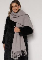 Szary Klasyczny Szalik Zdobiony Frędzlami Vetilana. Szare szaliki i kominy damskie Born2be, z aplikacjami, z jeansu. Za 44.99 zł.