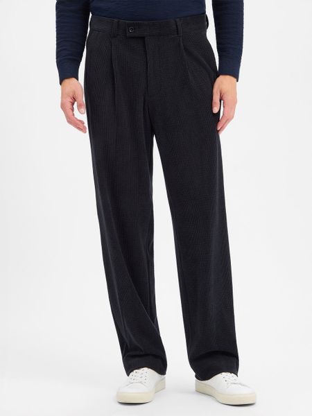 Finshley & Harding London spodnie z sztruksu Mężczyźni niebieski, 48. Niebieskie spodnie materiałowe męskie Finshley & Harding London, bez wzorów, ze sztruksu. Za 329.95 zł.