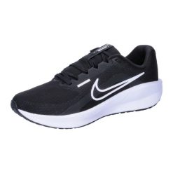 Buty do biegania męskie Nike Downshifter 13. Czarne obuwie do biegania damskie Nike, nike downshifter. Za 483.00 zł.