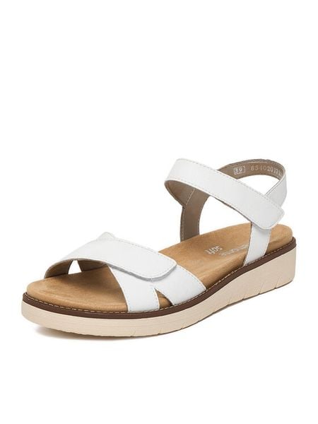 Remonte Sandały CEO-D2049-83 Biały. Białe sandały damskie Remonte, bez wzorów, ze skóry, bez obcasa, na płaskiej podeszwie. Za 369.99 zł.