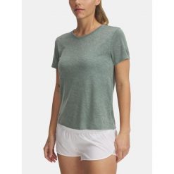 Koszulka Damska Sportowa Under Armour Launch Camo Shortsleeve. Zielone bluzki sportowe damskie Under Armour, bez kołnierzyka, bez ramiączek. Za 149.99 zł.