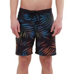 Krótkie spodenki plażowe męskie Fundango Salimu. Białe kąpielówki męskie Fundango, m, bez wzorów. Za 299.90 zł.