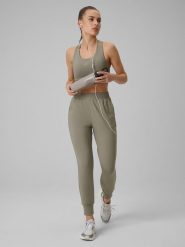 4F Spodnie treningowe szybkoschnące damskie - oliwkowe S. Brązowe spodnie sportowe damskie 4f, s, na fitness i siłownię. Za 179.99 zł.