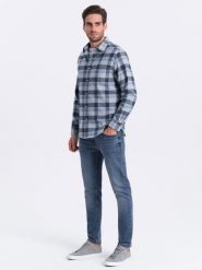 Flanelowa koszula męska w kratę - niebiesko-szara V1 OM-SHCS-0150 - L. Szare koszule męskie Ombre Clothing, l, bez wzorów, z bawełny, bez kołnierzyka, bez ramiączek. W wyprzedaży za 79.99 zł.
