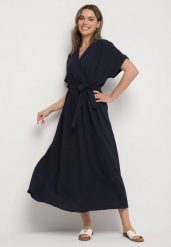 Granatowa Sukienka z Bawełną i Ozdobnym Paskiem Lunistra. Niebieskie sukienki damskie Born2be, na co dzień, l, z aplikacjami, z bawełny, eleganckie, bez kołnierzyka, bez ramiączek, maxi. W wyprzedaży za 67.99 zł.