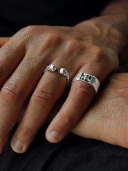 Uomo Srebrny pierścionek rozmiar: 58. Szare biżuteria dla mężczyzn Uomo, srebrne. Za 200.13 zł.