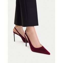Szpilki Nine West. Czerwone szpilki Nine West, bez wzorów, bez obcasa. Za 279.99 zł.