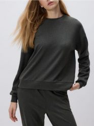 Gładka bluza - ciemnoszary. Szare bluzy bez kaptura damskie Reserved, l, z dzianiny. Za 89.99 zł.